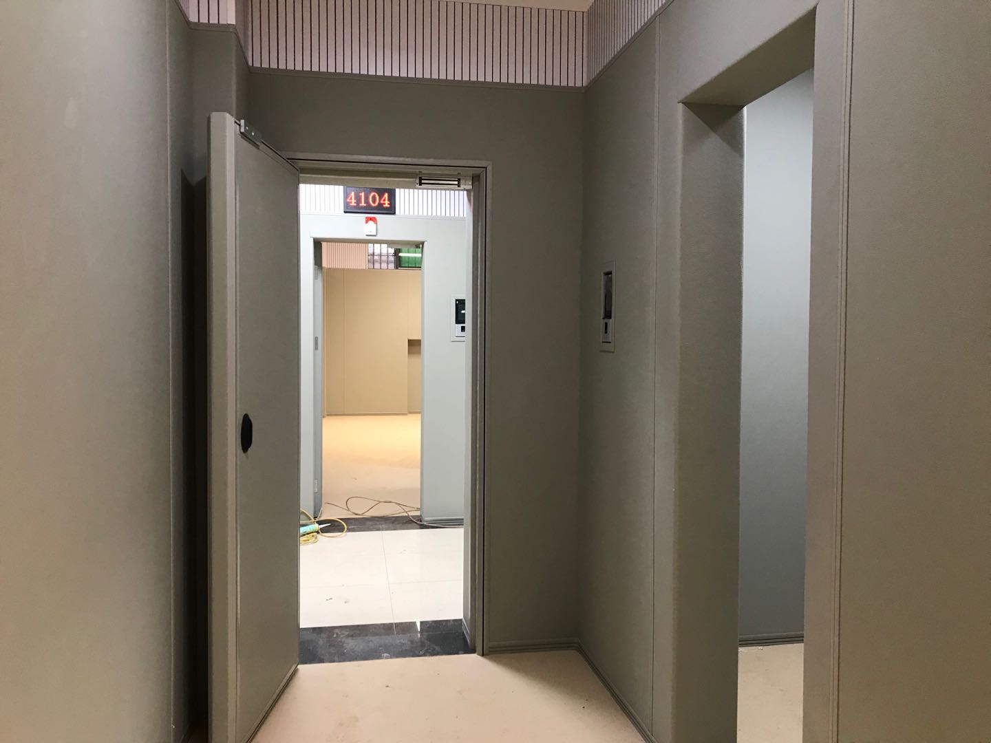 審訊室防撞軟包墻實地裝修案例