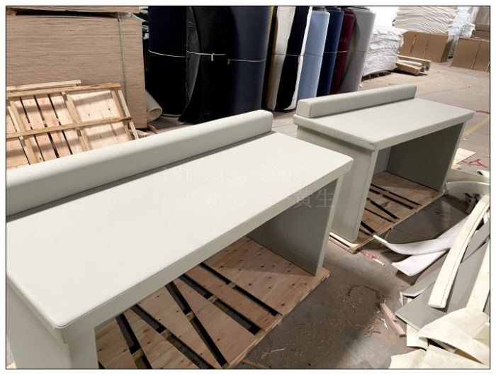 留置談話室防撞軟包桌子