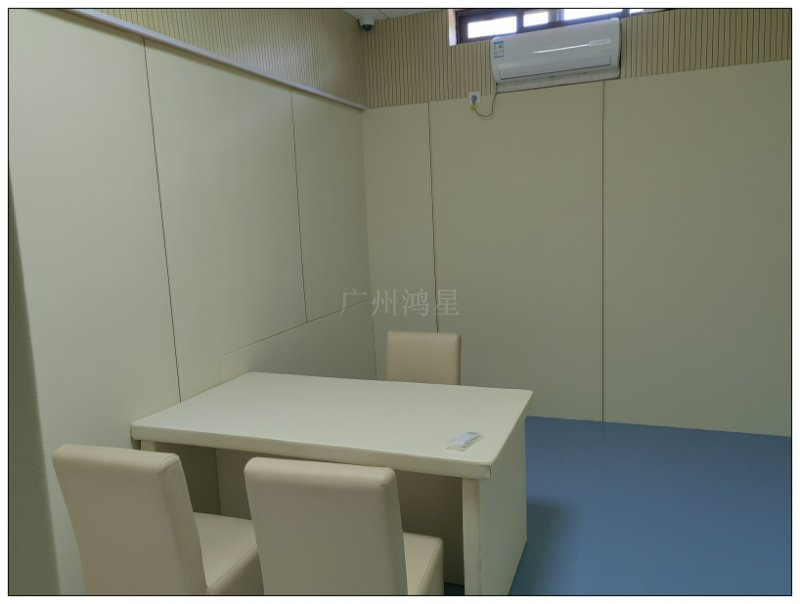 詢問室防撞墻面軟包的設計和施工需滿足安全、環保、耐用等多方面要求