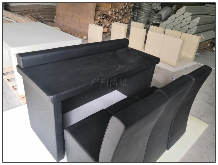 詢問室、訊問室、留置室安全防撞軟包桌子