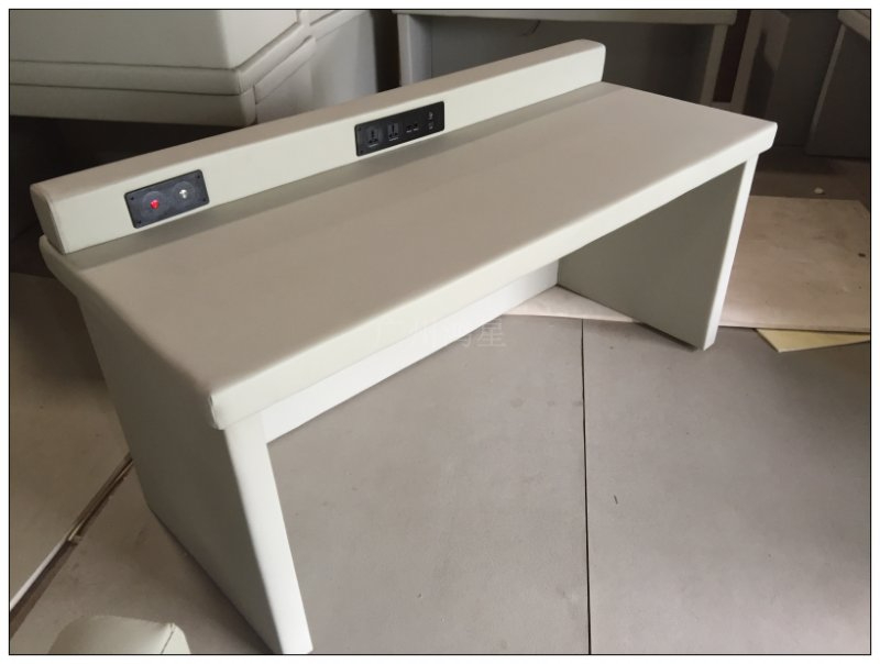 紀(jì)委留置談話室防撞多功能桌子